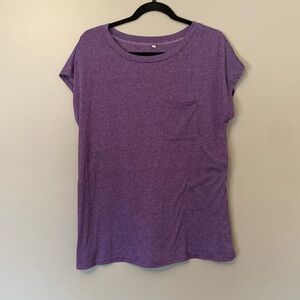 💜 Purple pocket tshirt - medium